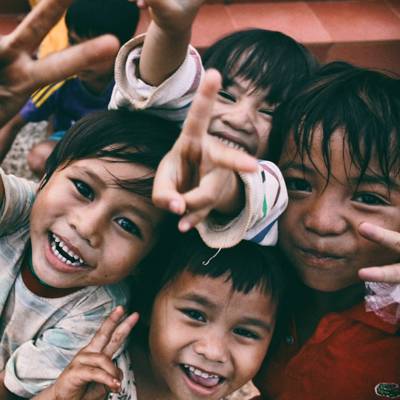 Help Sinakekele Children (RF) NPC with 4 volunteers for spending time with children 